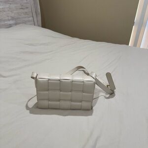 Elegant White Woven Women's Bag